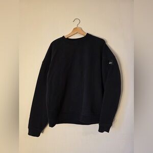 ALO Yoga Renown Heavy Weight Crew Neck Pullover 
Black